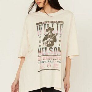 Daydreamer LA Willie Nelson One Night Only Oversized Graphic Tee